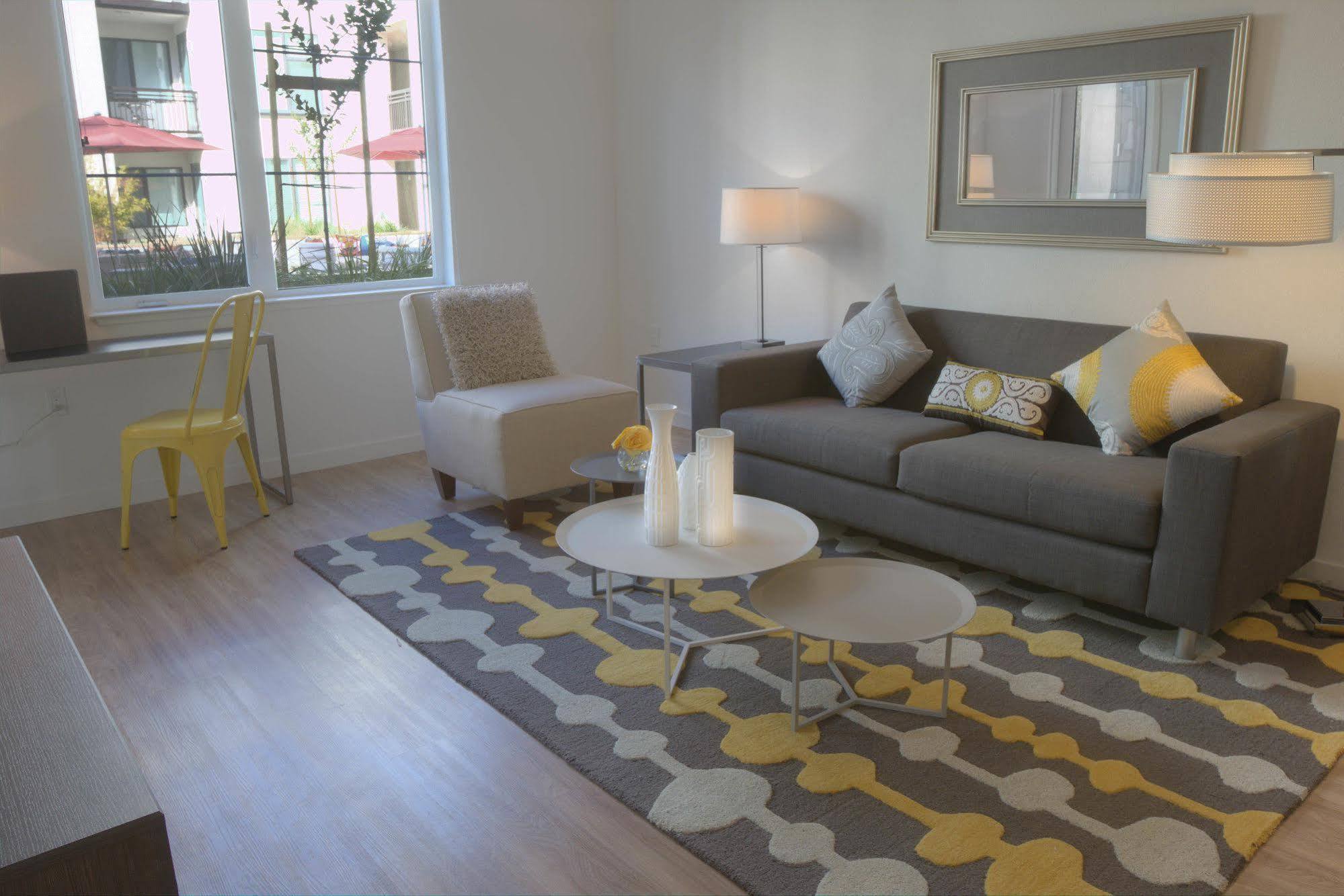 Apartamento Oakwood Mountain View Exterior foto
